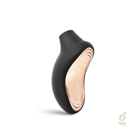 Perspectiva técnica en fondo blanco de LELO Sona 2 Cruise negro para catálogo digital Gimo.